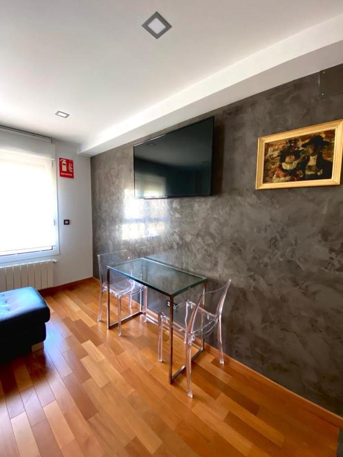 Grand Plaza Vega Apartment Burgos Ngoại thất bức ảnh