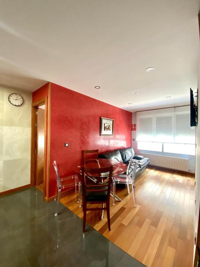 Grand Plaza Vega Apartment Burgos Ngoại thất bức ảnh
